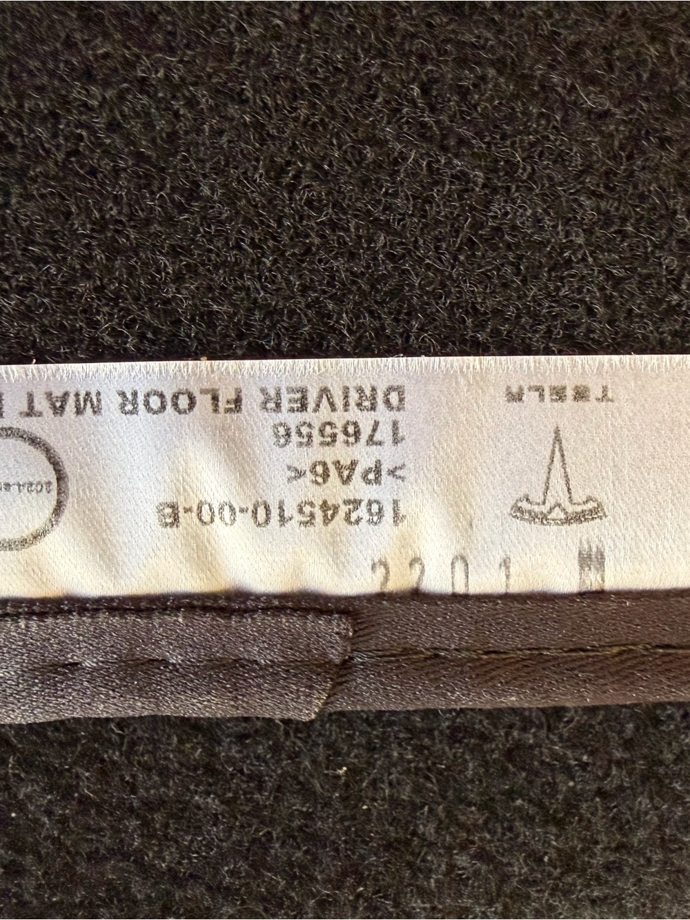 Tesla Black stock front floor mats 2024